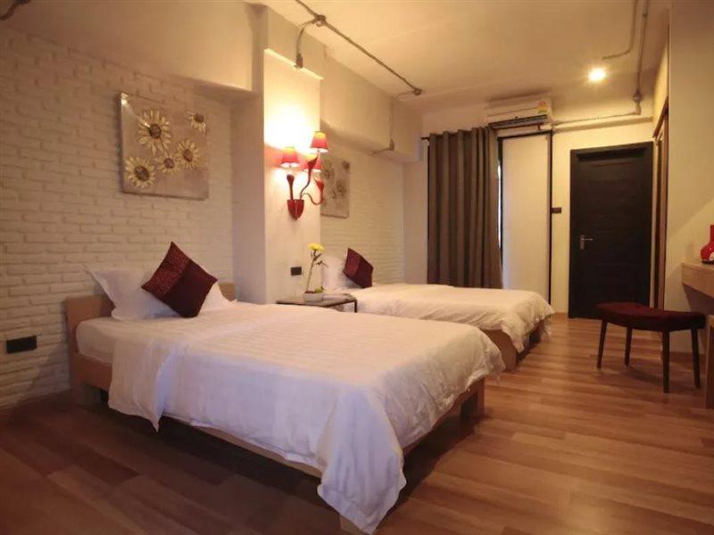 โรงแรมไดอารี่ สวีท 3* นครปฐม
